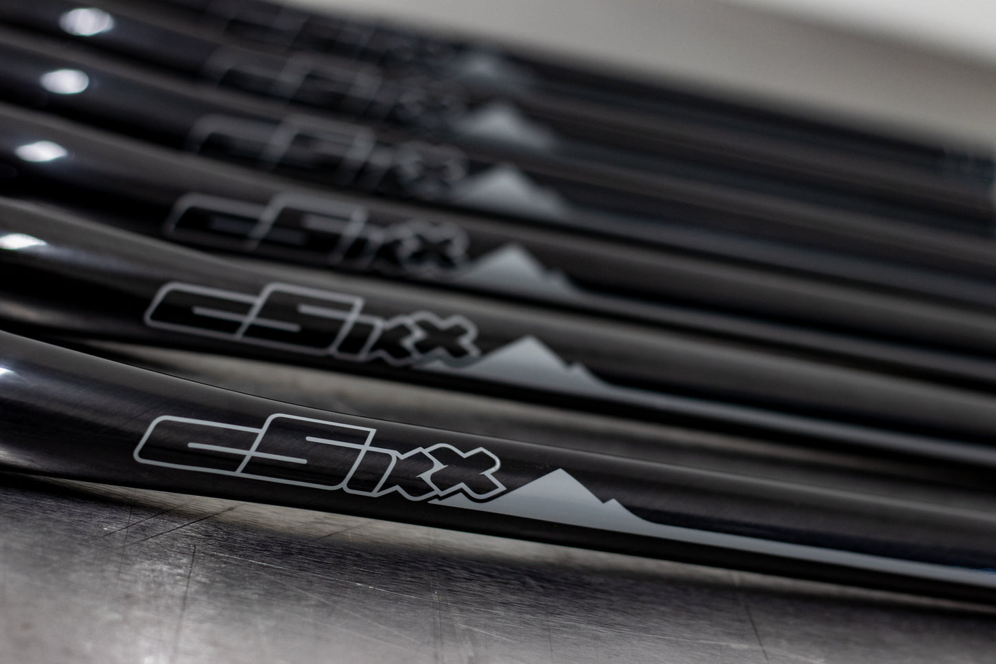 Flat HandleBar - Carbon Fiber - 31.8mm and 35mm