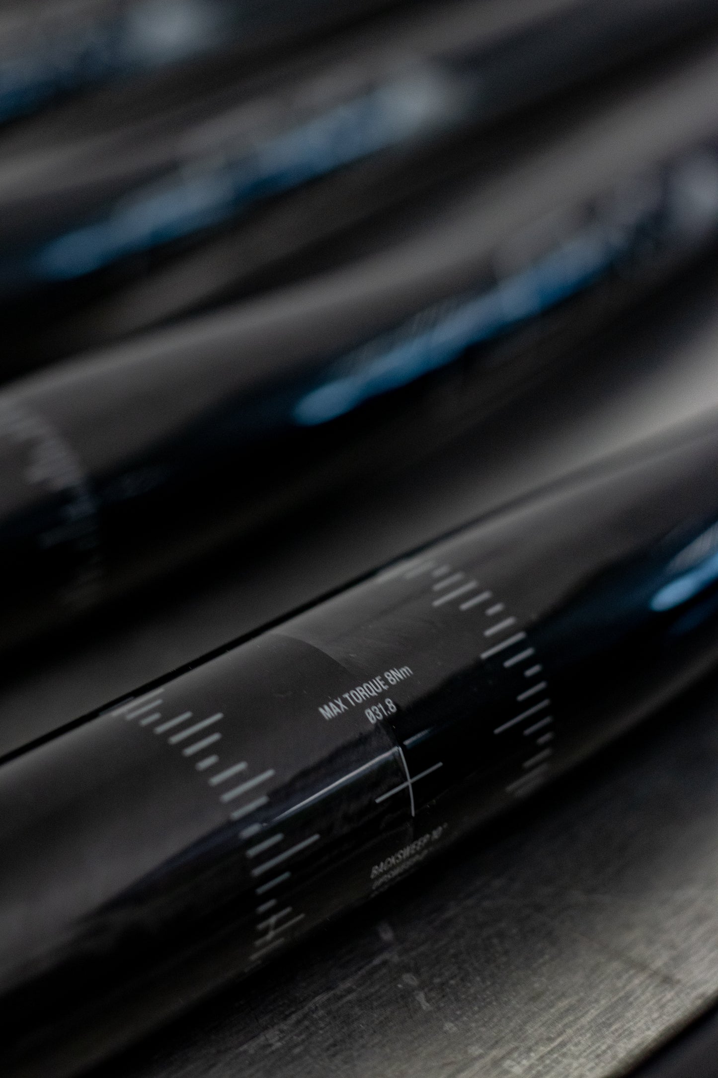 Flat HandleBar - Carbon Fiber - 31.8mm and 35mm